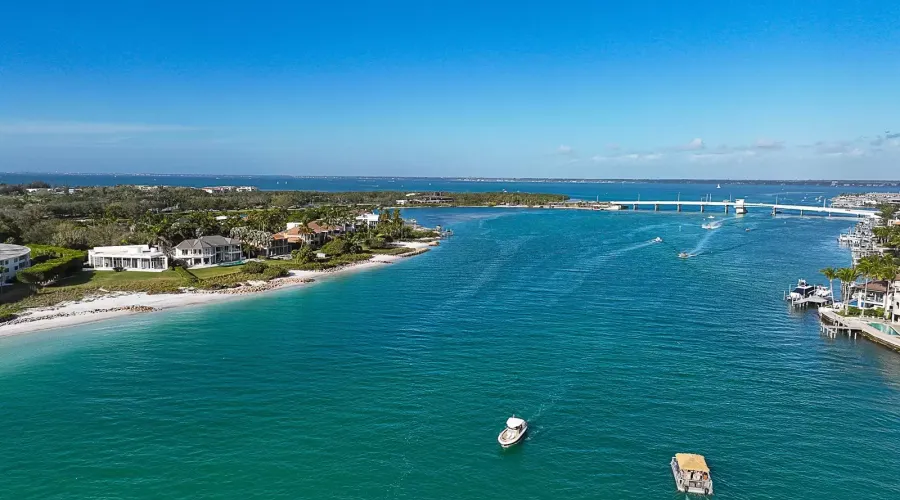 60 lighthouse PT Drive, Longboat Key, Florida, 34228, United States, 5 Bedrooms Bedrooms, 10 Rooms Rooms,6 BathroomsBathrooms,Residential,For Sale,lighthouse PT,1459580