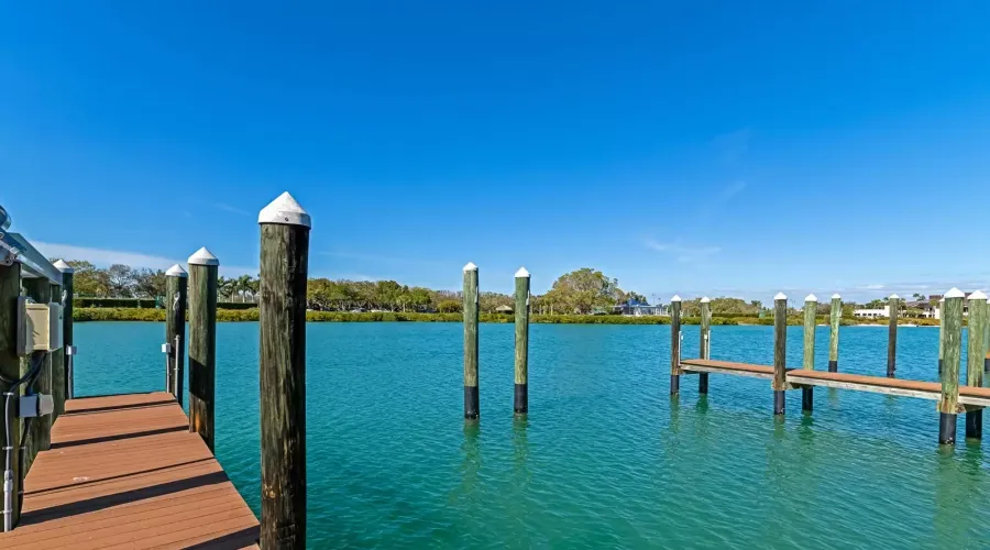 60 lighthouse PT Drive, Longboat Key, Florida, 34228, United States, 5 Bedrooms Bedrooms, 10 Rooms Rooms,6 BathroomsBathrooms,Residential,For Sale,lighthouse PT,1459580