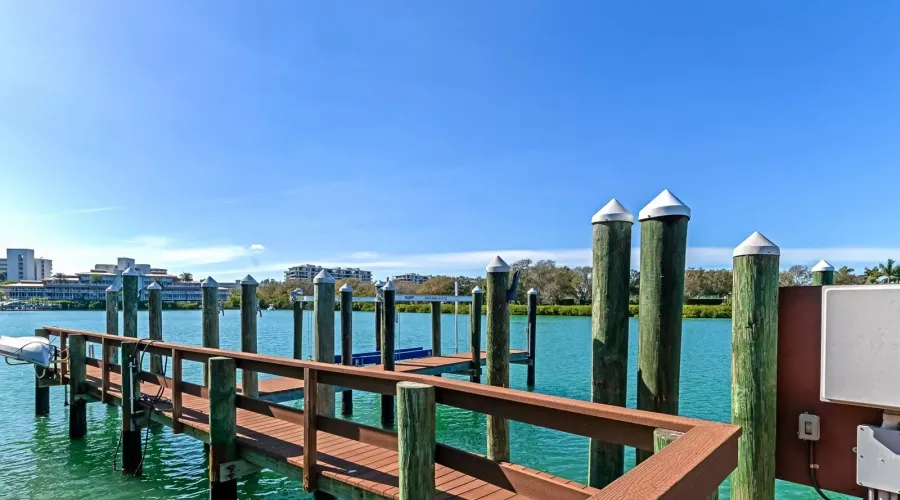 60 lighthouse PT Drive, Longboat Key, Florida, 34228, United States, 5 Bedrooms Bedrooms, 10 Rooms Rooms,6 BathroomsBathrooms,Residential,For Sale,lighthouse PT,1459580