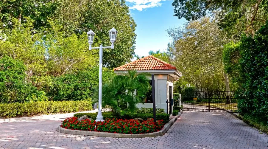 60 lighthouse PT Drive, Longboat Key, Florida, 34228, United States, 5 Bedrooms Bedrooms, 10 Rooms Rooms,6 BathroomsBathrooms,Residential,For Sale,lighthouse PT,1459580
