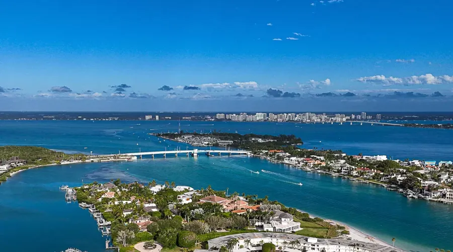 60 lighthouse PT Drive, Longboat Key, Florida, 34228, United States, 5 Bedrooms Bedrooms, 10 Rooms Rooms,6 BathroomsBathrooms,Residential,For Sale,lighthouse PT,1459580