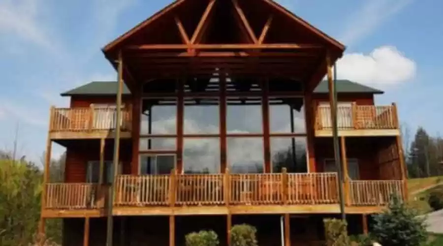 1716 Smoky Hills Drive, Gatlinburg, Tennessee, 37738, United States, 4 Bedrooms Bedrooms, ,6 BathroomsBathrooms,Residential,For Sale,1716 Smoky Hills Drive,1463814