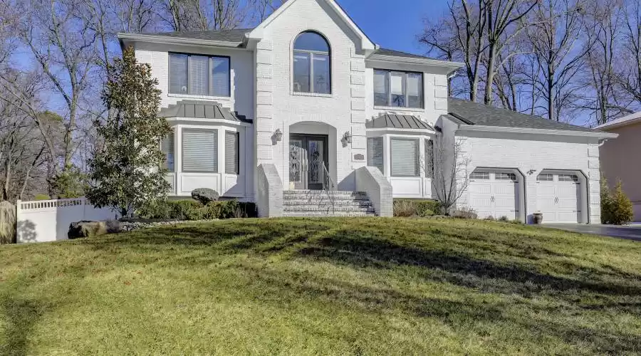 10 Cambridge Court, Manalapan, New Jersey, 07726, United States, 5 Bedrooms Bedrooms, ,3 BathroomsBathrooms,Residential,For Sale,10 Cambridge Court,1468760