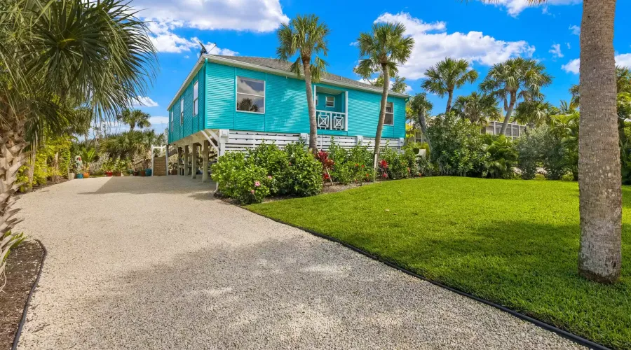 838-840 Rabbit Road, Sanibel, Florida, 33957, United States, 4 Bedrooms Bedrooms, 14 Rooms Rooms,2 BathroomsBathrooms,Residential,For Sale,Rabbit,1481663