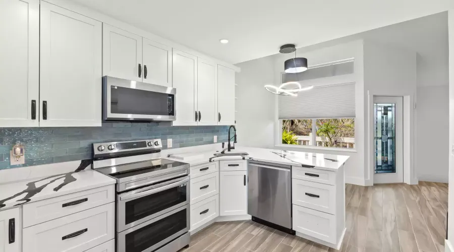 838-840 Rabbit Road, Sanibel, Florida, 33957, United States, 4 Bedrooms Bedrooms, 14 Rooms Rooms,2 BathroomsBathrooms,Residential,For Sale,Rabbit,1481663
