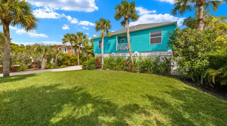 838-840 Rabbit Road, Sanibel, Florida, 33957, United States, 4 Bedrooms Bedrooms, 14 Rooms Rooms,2 BathroomsBathrooms,Residential,For Sale,Rabbit,1481663