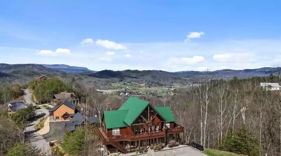 3650 Wilderness Mountain Rd, Sevierville, Tennessee, 37862, United States, 5 Bedrooms Bedrooms, ,5 BathroomsBathrooms,Residential,For Sale,3650 Wilderness Mountain Rd,1497446