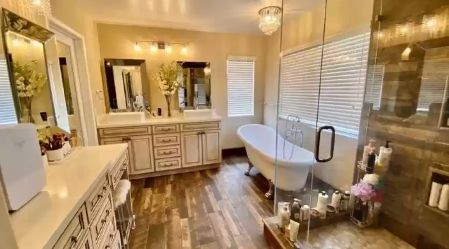 2593 Fresh Waters Ct, Spring Valley, California, 91978, United States, 5 Bedrooms Bedrooms, ,3 BathroomsBathrooms,Residential,For Sale,2593 Fresh Waters Ct,1499425