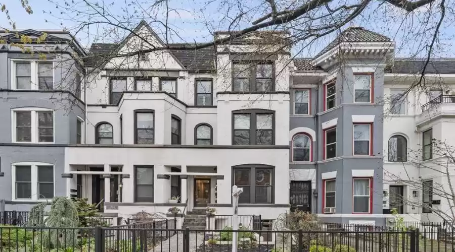 1339 Irving Street NW, PH, Washington, District Of Columbia, 20010, United States, 3 Bedrooms Bedrooms, ,3 BathroomsBathrooms,Residential,For Sale,1339 Irving Street NW , PH,1499429
