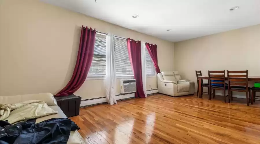 97-34 92nd Street, Ozone Park, New York, 11416, United States, 6 Bedrooms Bedrooms, ,2 BathroomsBathrooms,Residential,For Sale,97-34 92nd Street,1511667