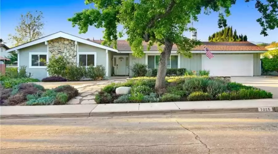 1015 Emory Drive, Claremont, California, 91711, United States, 3 Bedrooms Bedrooms, ,2 BathroomsBathrooms,Residential,For Sale,1015 Emory Drive,1511677