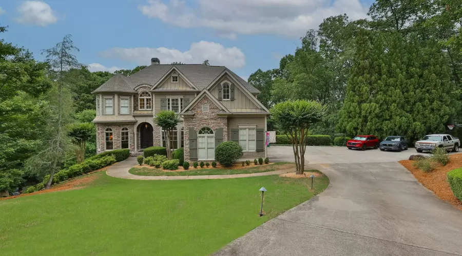 8069 Kenstone Ct, Georgia, 30350, United States, 6 Bedrooms Bedrooms, 20 Rooms Rooms,6 BathroomsBathrooms,Residential,For Sale,1512978