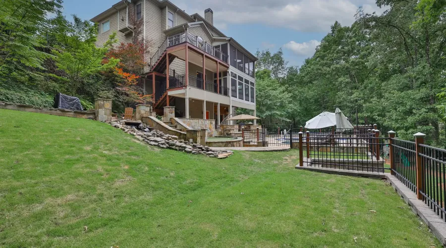 8069 Kenstone Ct, Georgia, 30350, United States, 6 Bedrooms Bedrooms, 20 Rooms Rooms,6 BathroomsBathrooms,Residential,For Sale,1512978