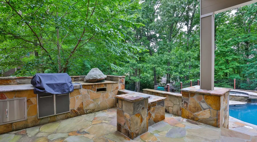 8069 Kenstone Ct, Georgia, 30350, United States, 6 Bedrooms Bedrooms, 20 Rooms Rooms,6 BathroomsBathrooms,Residential,For Sale,1512978