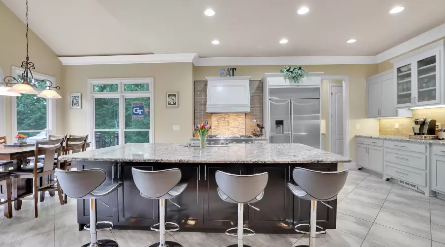 8069 Kenstone Ct, Georgia, 30350, United States, 6 Bedrooms Bedrooms, 20 Rooms Rooms,6 BathroomsBathrooms,Residential,For Sale,1512978