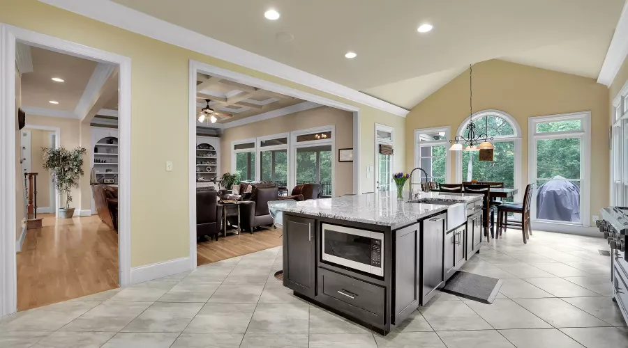 8069 Kenstone Ct, Georgia, 30350, United States, 6 Bedrooms Bedrooms, 20 Rooms Rooms,6 BathroomsBathrooms,Residential,For Sale,1512978