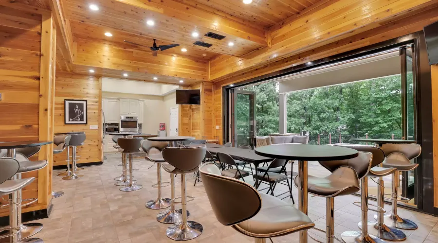 8069 Kenstone Ct, Georgia, 30350, United States, 6 Bedrooms Bedrooms, 20 Rooms Rooms,6 BathroomsBathrooms,Residential,For Sale,1512978