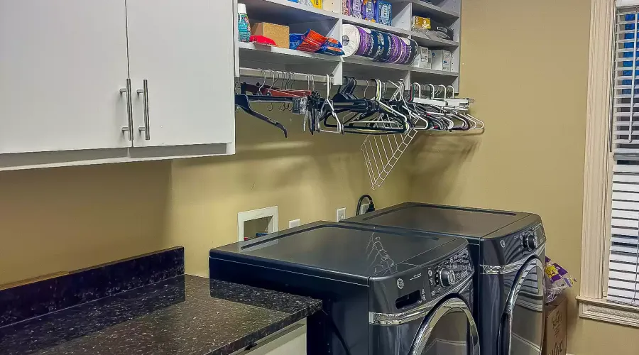 8069 Kenstone Ct, Georgia, 30350, United States, 6 Bedrooms Bedrooms, 20 Rooms Rooms,6 BathroomsBathrooms,Residential,For Sale,1512978