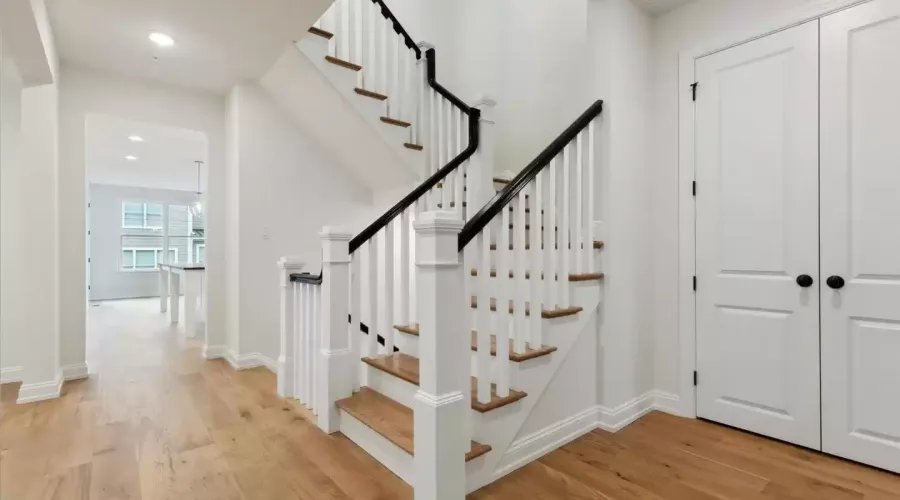 811 Grayson LN, AMBLER, Pennsylvania, 19002, United States, 3 Bedrooms Bedrooms, 11 Rooms Rooms,2 BathroomsBathrooms,Residential,For Sale,Grayson,1523014