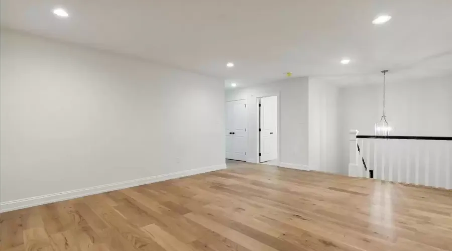 811 Grayson LN, AMBLER, Pennsylvania, 19002, United States, 3 Bedrooms Bedrooms, 11 Rooms Rooms,2 BathroomsBathrooms,Residential,For Sale,Grayson,1523014