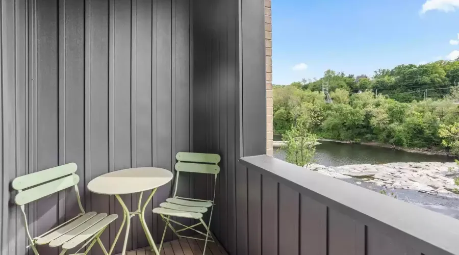 4582 Riverside Way, Manayunk, Pennsylvania, 19128, United States, 4 Bedrooms Bedrooms, 8 Rooms Rooms,3 BathroomsBathrooms,Residential,For Sale,THE LOCHS,Riverside,1523601