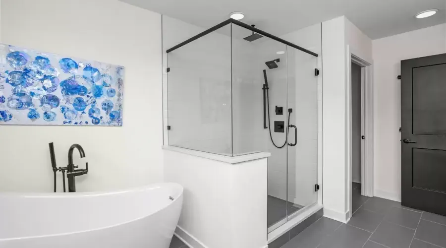 4582 Riverside Way, Manayunk, Pennsylvania, 19128, United States, 4 Bedrooms Bedrooms, 8 Rooms Rooms,3 BathroomsBathrooms,Residential,For Sale,THE LOCHS,Riverside,1523601