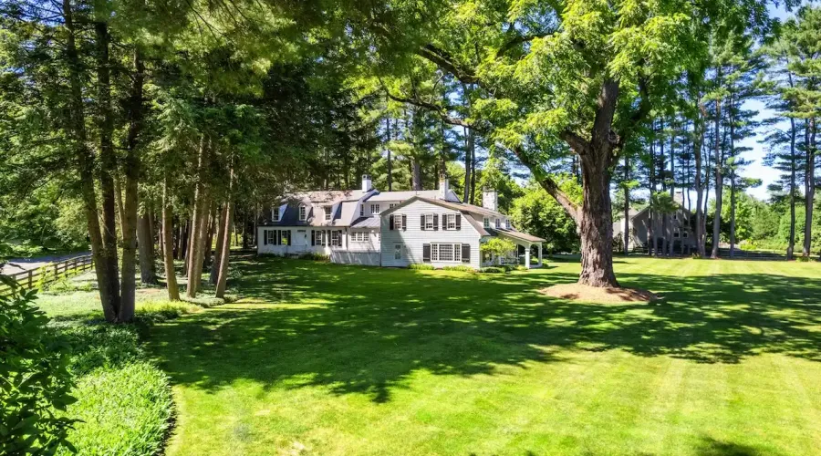 25 Sheffield Road, Egremont, Massachusetts, 01258, United States, 6 Bedrooms Bedrooms, 12 Rooms Rooms,4 BathroomsBathrooms,Residential,For Sale,Sheffield,1528515