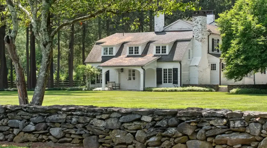 25 Sheffield Road, Egremont, Massachusetts, 01258, United States, 6 Bedrooms Bedrooms, 12 Rooms Rooms,4 BathroomsBathrooms,Residential,For Sale,Sheffield,1528515