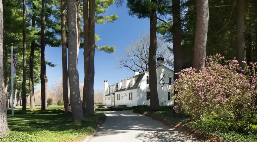 25 Sheffield Road, Egremont, Massachusetts, 01258, United States, 6 Bedrooms Bedrooms, 12 Rooms Rooms,4 BathroomsBathrooms,Residential,For Sale,Sheffield,1528515