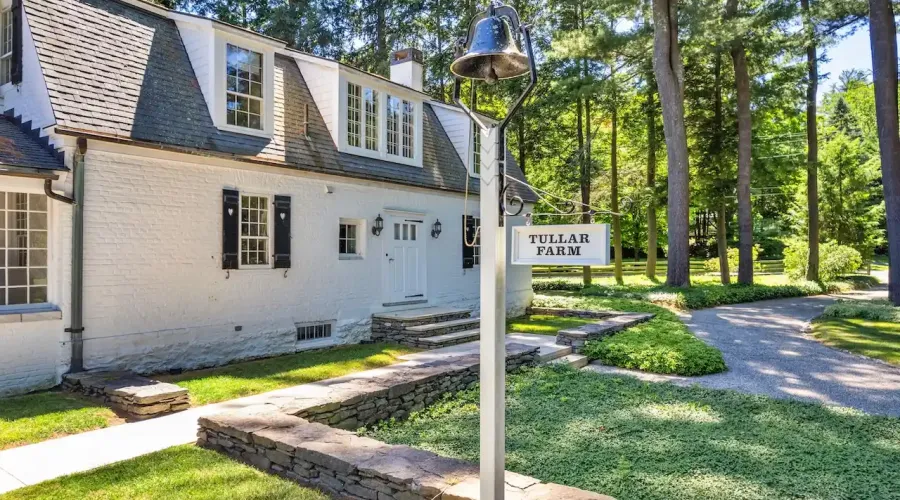 25 Sheffield Road, Egremont, Massachusetts, 01258, United States, 6 Bedrooms Bedrooms, 12 Rooms Rooms,4 BathroomsBathrooms,Residential,For Sale,Sheffield,1528515