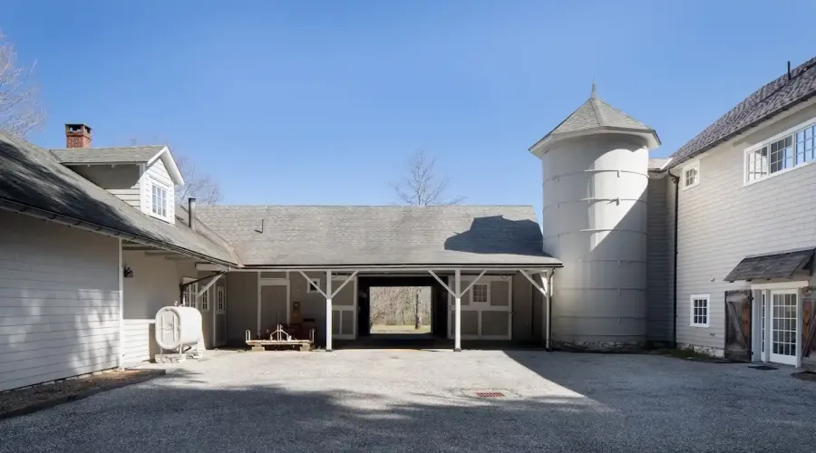 25 Sheffield Road, Egremont, Massachusetts, 01258, United States, 6 Bedrooms Bedrooms, 12 Rooms Rooms,4 BathroomsBathrooms,Residential,For Sale,Sheffield,1528515