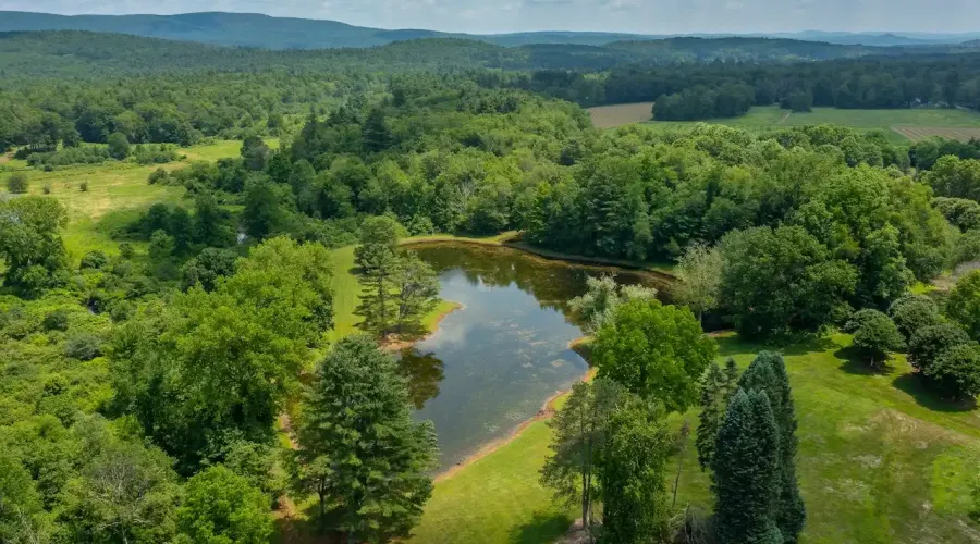 25 Sheffield Road, Egremont, Massachusetts, 01258, United States, 6 Bedrooms Bedrooms, 12 Rooms Rooms,4 BathroomsBathrooms,Residential,For Sale,Sheffield,1528515