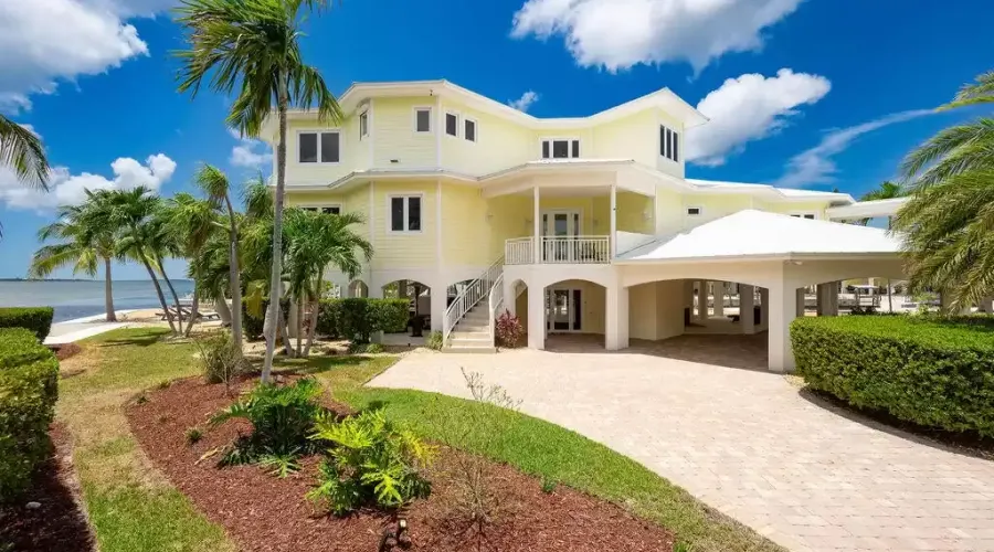 29433 Enterprise Avenue, Big Pine Key, Florida, 33043, United States, 4 Bedrooms Bedrooms, ,5 BathroomsBathrooms,Residential,For Sale,29433 Enterprise Avenue,1546604