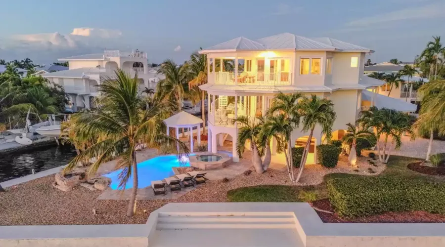 29433 Enterprise Avenue, Big Pine Key, Florida, 33043, United States, 4 Bedrooms Bedrooms, ,5 BathroomsBathrooms,Residential,For Sale,29433 Enterprise Avenue,1546604