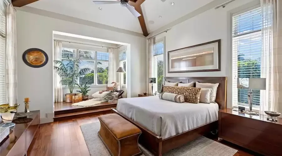 655 BOUGAINVILLEA RD, NAPLES, Florida, 34102, United States, 4 Bedrooms Bedrooms, ,5 BathroomsBathrooms,Residential,For Sale,655 BOUGAINVILLEA RD,1546605
