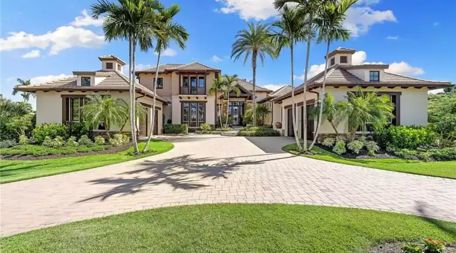 655 BOUGAINVILLEA RD, NAPLES, Florida, 34102, United States, 4 Bedrooms Bedrooms, ,5 BathroomsBathrooms,Residential,For Sale,655 BOUGAINVILLEA RD,1546605
