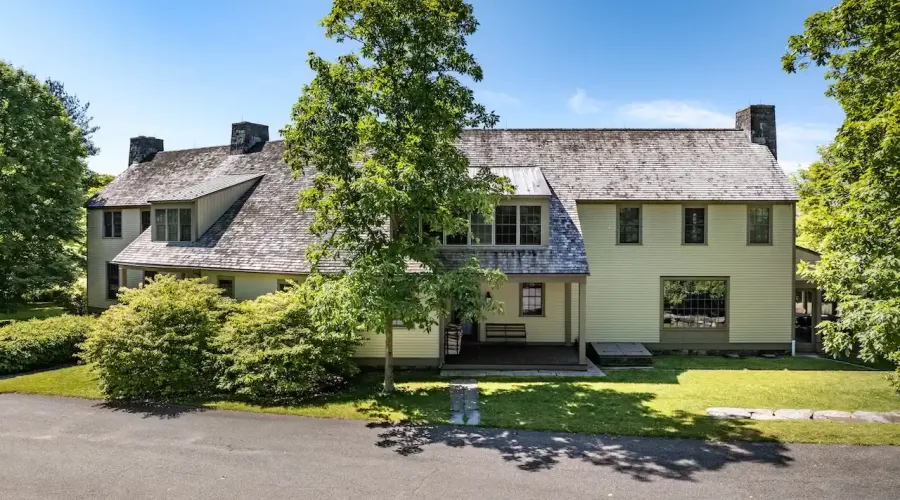 11-17 Valley Road, Lakeville, Connecticut, 06068, United States, 5 Bedrooms Bedrooms, 12 Rooms Rooms,5 BathroomsBathrooms,Residential,For Sale,Valley,1546607