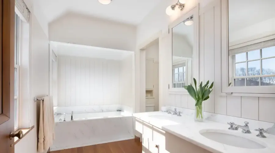 11-17 Valley Road, Lakeville, Connecticut, 06068, United States, 5 Bedrooms Bedrooms, 12 Rooms Rooms,5 BathroomsBathrooms,Residential,For Sale,Valley,1546607
