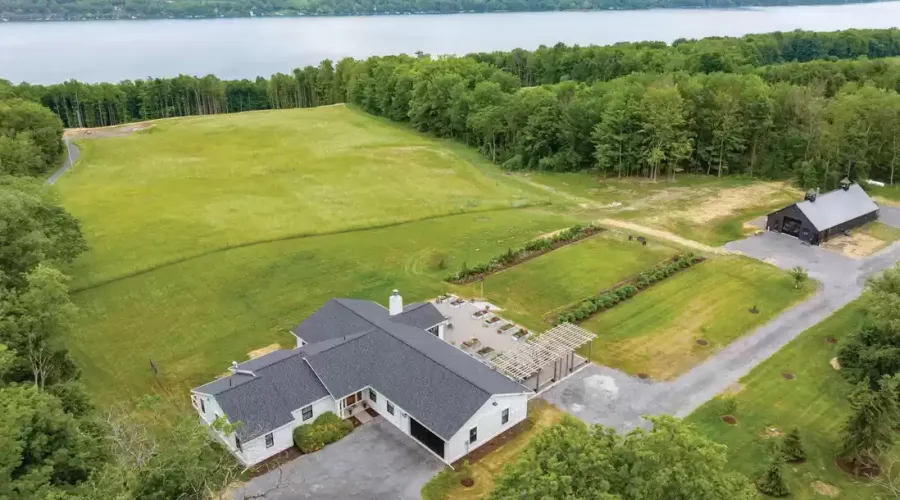 4500 West Lake Road, Skaneateles, New York, 13152, United States, 5 Bedrooms Bedrooms, ,6 BathroomsBathrooms,Residential,For Sale,4500 West Lake Road,1546807