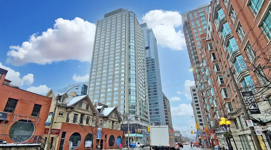 155 Yorkville Ave, Unit #2811, Toronto, Ontario, Canada, 1 Bedroom Bedrooms, 4 Rooms Rooms,1 BathroomBathrooms,Condo,For Sale,Yorkville,10,1548283