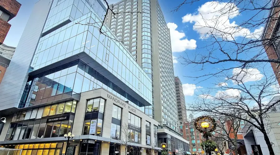155 Yorkville Ave, Unit #2811, Toronto, Ontario, Canada, 1 Bedroom Bedrooms, 4 Rooms Rooms,1 BathroomBathrooms,Condo,For Sale,Yorkville,10,1548283