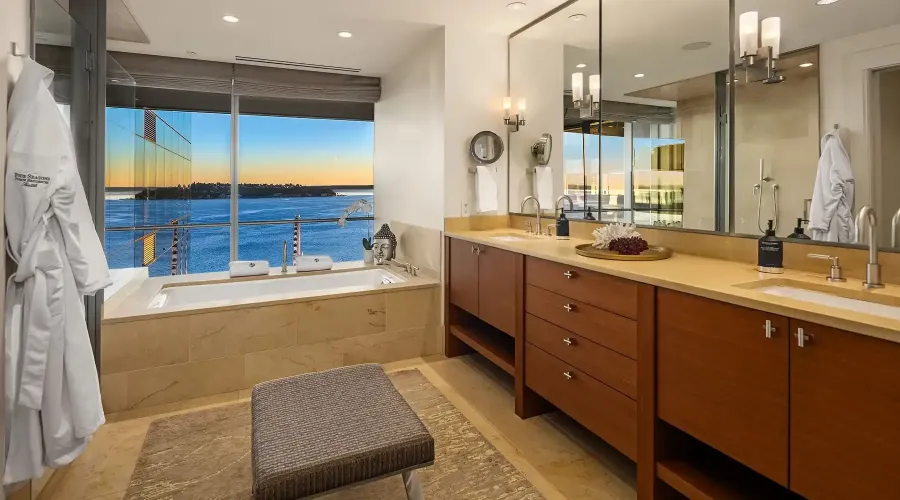 99 union ST #1601, Seattle, Washington, 98101, United States, 2 Bedrooms Bedrooms, ,2 BathroomsBathrooms,Condo,For Sale,Four Seasons Private Residences,union ST #1601,1568821