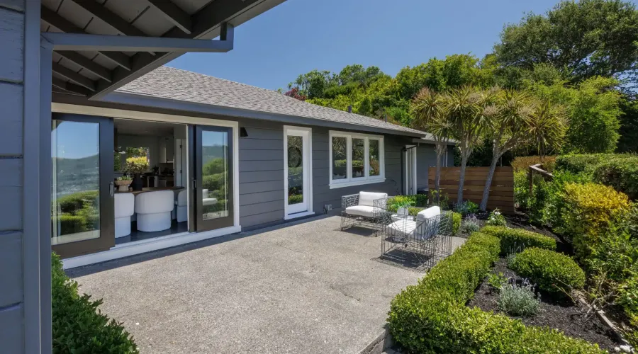 6 Crest Road, Belvedere Tiburon, California, 94920, United States, 5 Bedrooms Bedrooms, ,3 BathroomsBathrooms,Residential,For Sale,6 Crest Road,1574314
