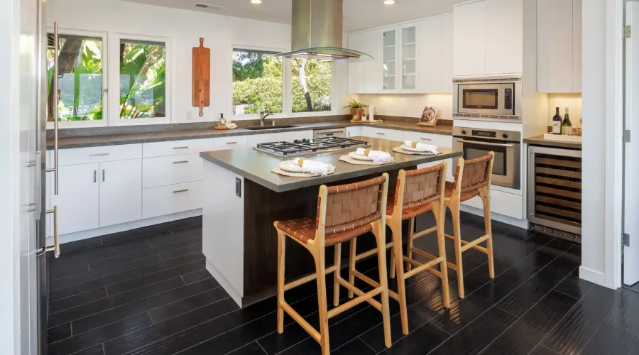 6 Crest Road, Belvedere Tiburon, California, 94920, United States, 5 Bedrooms Bedrooms, ,3 BathroomsBathrooms,Residential,For Sale,6 Crest Road,1574314