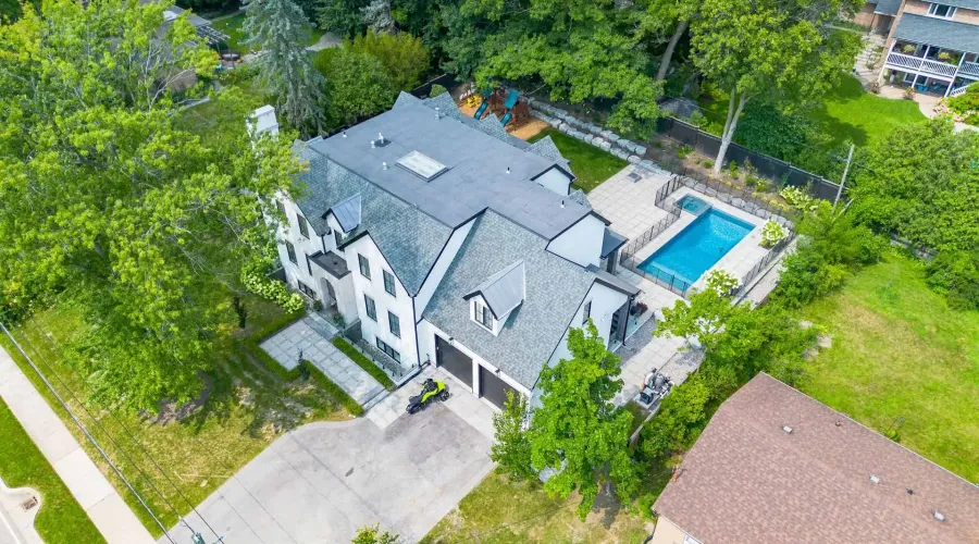 231 Wedgewood Drive, Oakville, Ontario, L6J 4R6, Canada, 4 Bedrooms Bedrooms, ,8 BathroomsBathrooms,Residential,For Sale,1575250