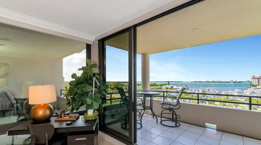 1255 N Gulfstream Ave, Sarasota, Florida, 34236, United States, 2 Bedrooms Bedrooms, 5 Rooms Rooms,2 BathroomsBathrooms,Residential,For Sale,Bay Plaza,Gulfstream ,10,1584719