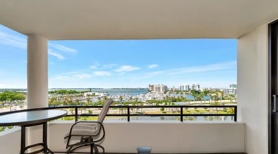 1255 N Gulfstream Ave, Sarasota, Florida, 34236, United States, 2 Bedrooms Bedrooms, 5 Rooms Rooms,2 BathroomsBathrooms,Residential,For Sale,Bay Plaza,Gulfstream ,10,1584719