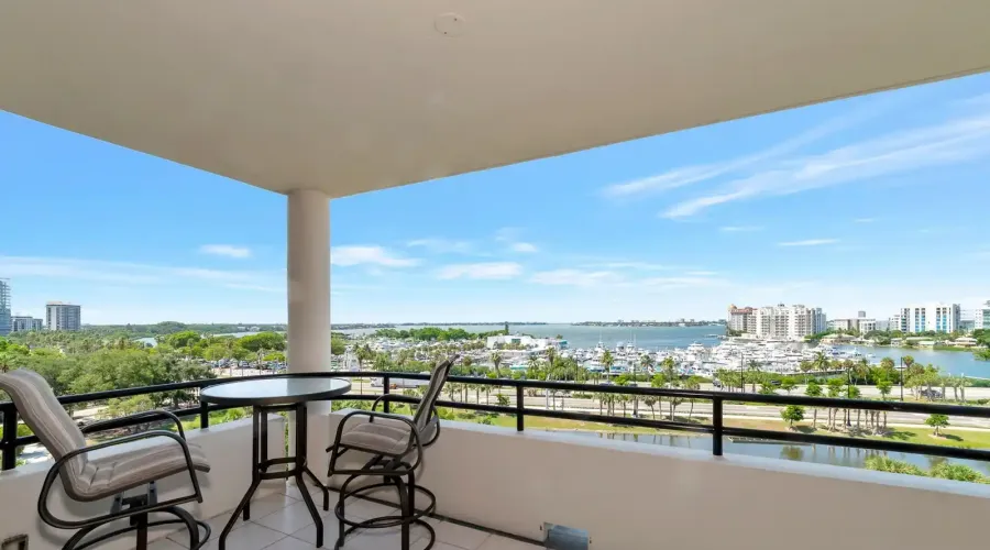 1255 N Gulfstream Ave, Sarasota, Florida, 34236, United States, 2 Bedrooms Bedrooms, 5 Rooms Rooms,2 BathroomsBathrooms,Residential,For Sale,Bay Plaza,Gulfstream ,10,1584719