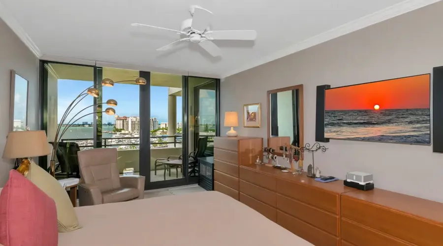 1255 N Gulfstream Ave, Sarasota, Florida, 34236, United States, 2 Bedrooms Bedrooms, 5 Rooms Rooms,2 BathroomsBathrooms,Residential,For Sale,Bay Plaza,Gulfstream ,10,1584719