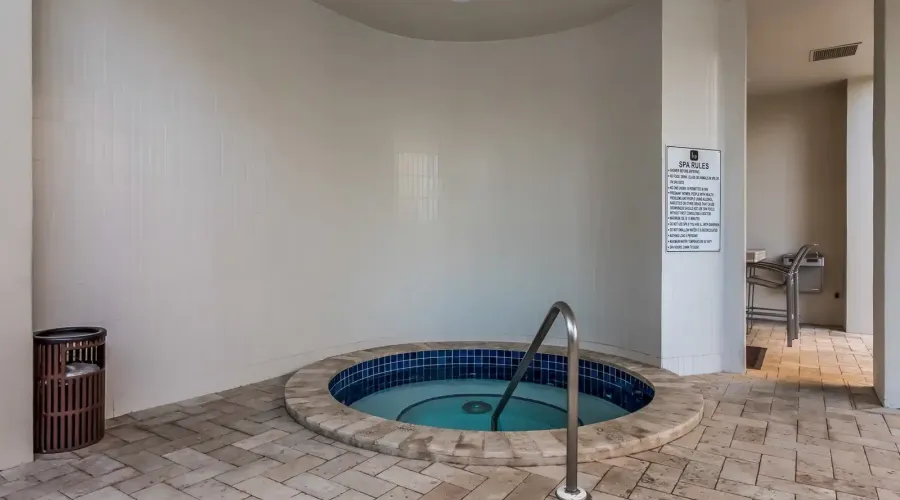 1255 N Gulfstream Ave, Sarasota, Florida, 34236, United States, 2 Bedrooms Bedrooms, 5 Rooms Rooms,2 BathroomsBathrooms,Residential,For Sale,Bay Plaza,Gulfstream ,10,1584719
